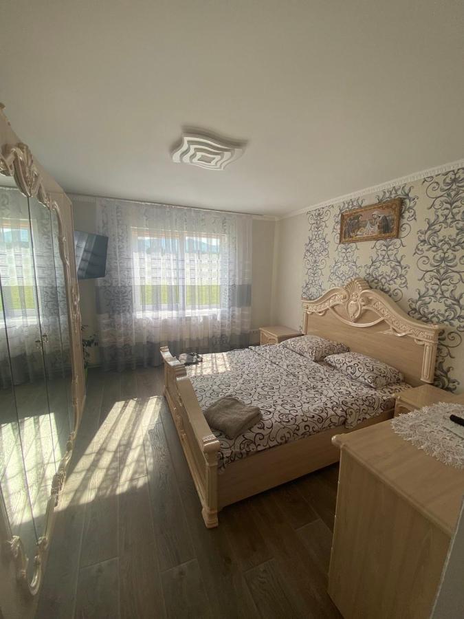 Карпатські Зорі Villa Pilipets Ngoại thất bức ảnh